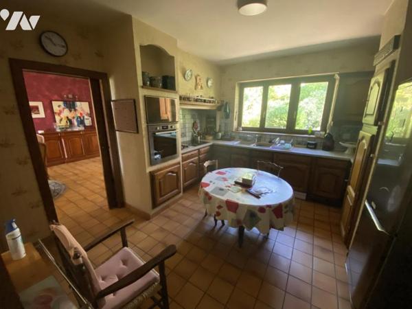 Sur les hauteurs de LUDRES