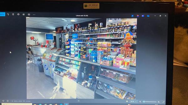 Fonds de commerce à vendre LOURDES (65)- Très beau bar tabac avec un EBE de 80 ke. avec cession des murs ( Option prix en sus)