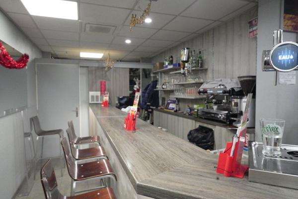 Fonds de commerce à vendre LOURDES (65)- Très beau bar tabac avec un EBE de 80 ke. avec cession des murs ( Option prix en sus)