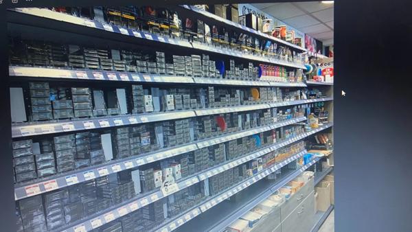 Fonds de commerce à vendre LOURDES (65)- Très beau bar tabac avec un EBE de 80 ke. avec cession des murs ( Option prix en sus)