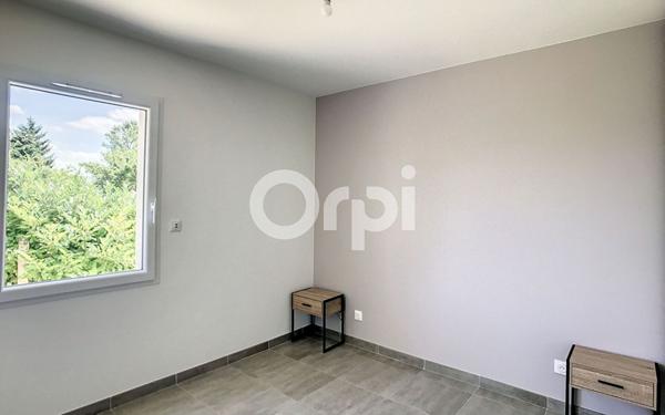 Maison à louer    3 pièces •  Champcevinel