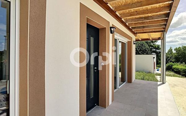 Maison à louer    3 pièces •  Champcevinel