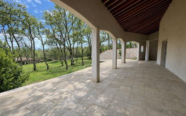 Maison à vendre    9 pièces • 313 m2 Lagarrigue