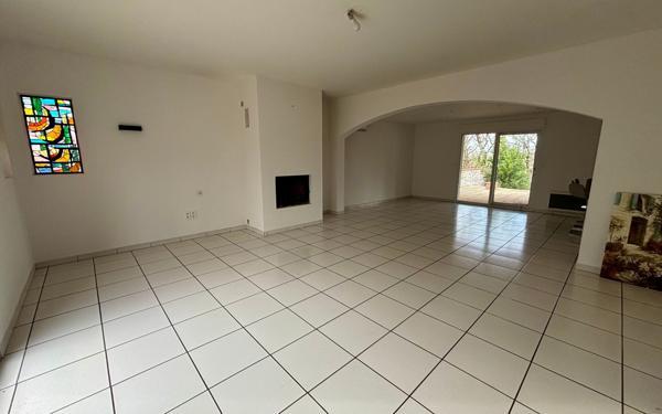 Maison à vendre    9 pièces • 313 m2 Lagarrigue