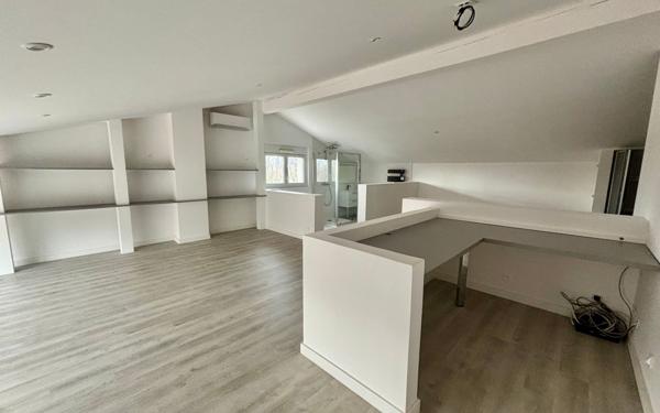 Maison à vendre    9 pièces • 313 m2 Lagarrigue