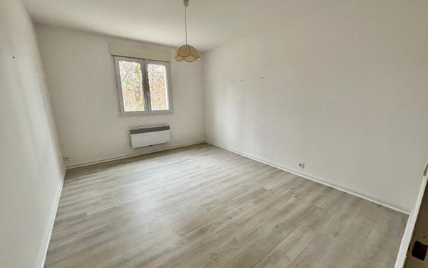 Maison à vendre    9 pièces • 313 m2 Lagarrigue