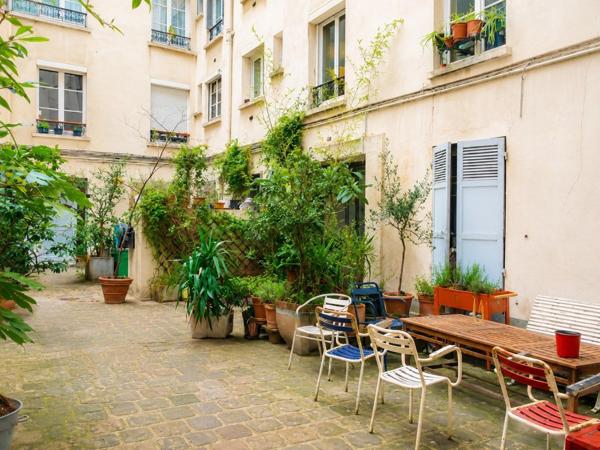 F4 - 82.75 m2  Rue Simart  Métro Marcadet - 560 000 €