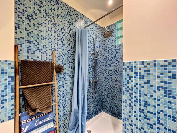F4 - 82.75 m2  Rue Simart  Métro Marcadet - 560 000 €