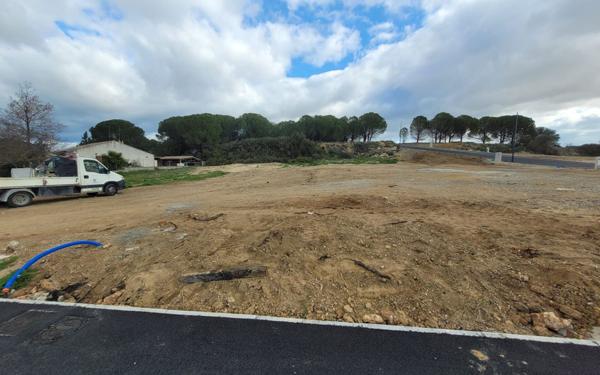 Terrain à vendre    Marcorignan