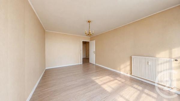 Appartement F3 à vendre  3 pièces - 61,24 m 2   AUBERVILLIERS  - 93