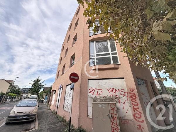 Immeuble à vendre  246 m 2   ROMAINVILLE  - 93