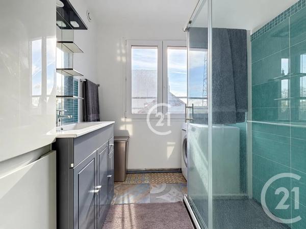 Immeuble à vendre  246 m 2   ROMAINVILLE  - 93
