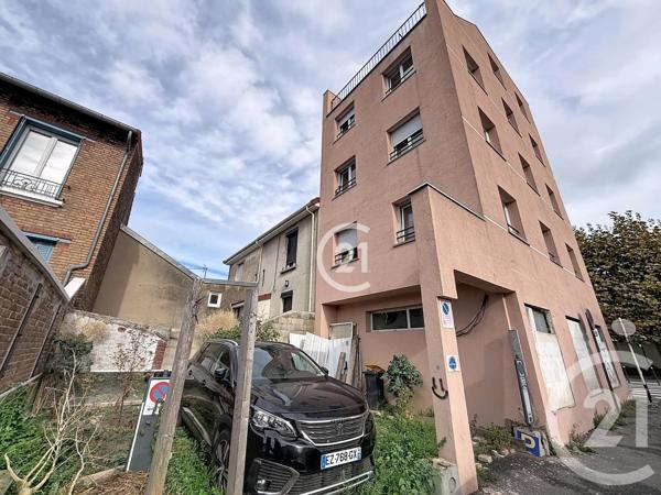 Immeuble à vendre  246 m 2   ROMAINVILLE  - 93