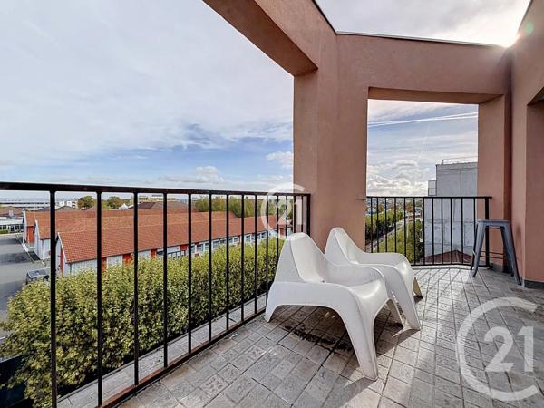 Immeuble à vendre  246 m 2   ROMAINVILLE  - 93