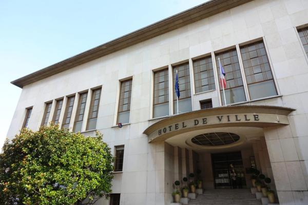 Boulogne-Billancourt (92) – Square Léon Blum / André-Morizet Appartement 2 pièces – 4ᵉ étage – Parking en sous-sol