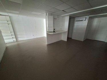 Local commercial à louer à Morbecque dans le Nord (59190), ref : 13078/3619