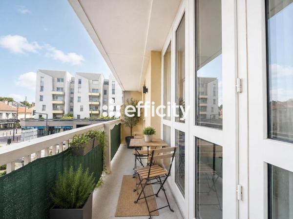 Appartement
         2 pièces
        - 35 m² Exclusivité 137 800 € *