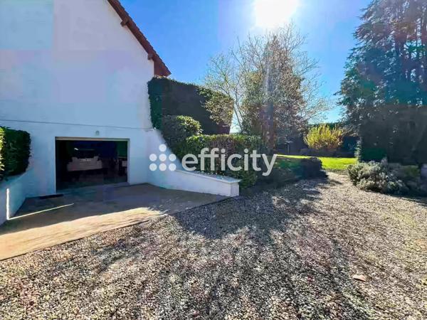 Maison 8 pièces - 240 m² Exclusivité efficity