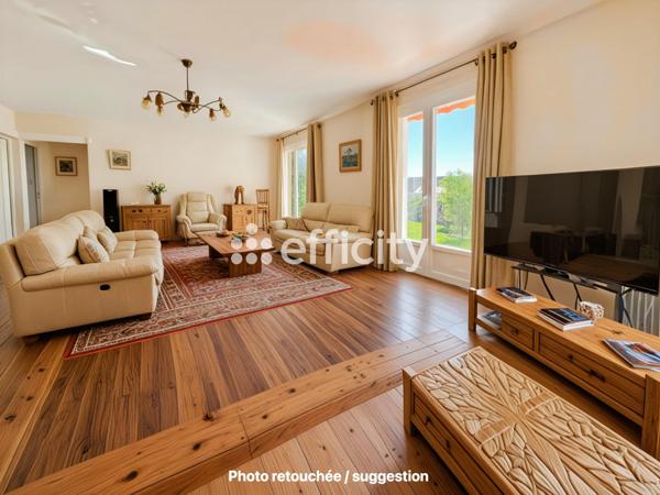 Maison 8 pièces - 240 m² Exclusivité efficity