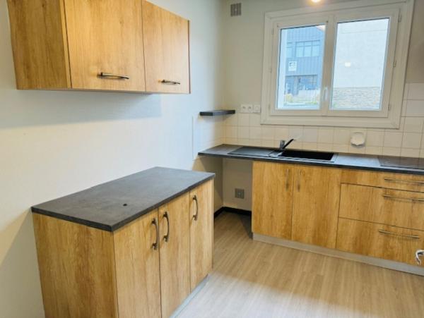 Location Appartement 3 pièces Parthenay (79200) - CENTRE VILLE