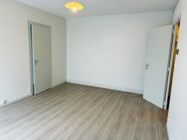 Location Appartement 3 pièces Parthenay (79200) - CENTRE VILLE