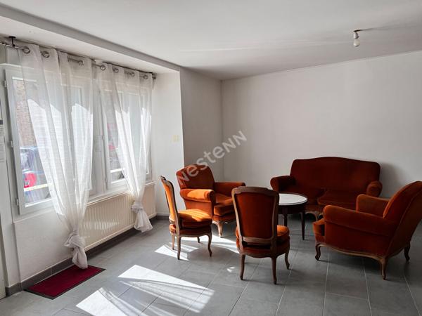 Hyper centre de SURZUR, maison T4 de caractère de 111m² habitables rénovée !