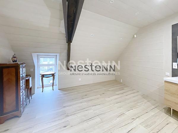 Hyper centre de SURZUR, maison T4 de caractère de 111m² habitables rénovée !