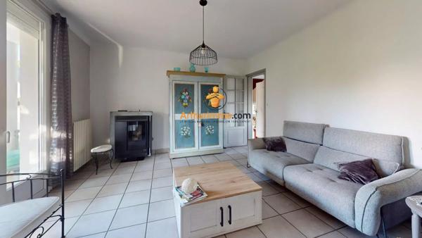 Vente                                                      Maison
                        
                     4 pièces                      124 m2                     à Lourdes
