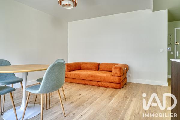 Location appartement 2 pièces 49 m² Paris 18