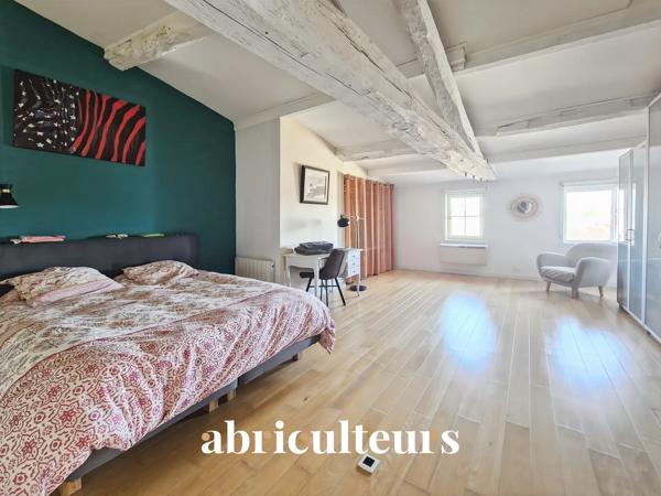 Superbe duplex 182 m² 6 pièces Saintes centre-ville