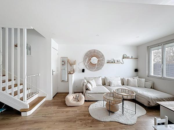 maison familiale proche du château