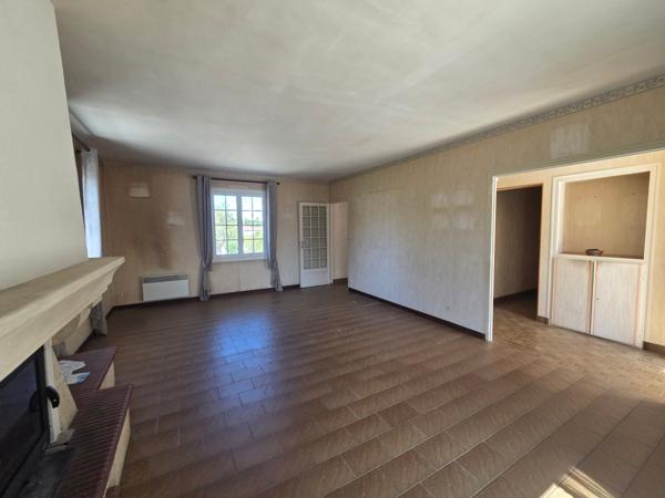Maison de plain-pied sur sous-sol