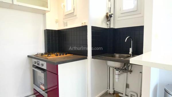 Location                                                      Appartement
                        
                     2 pièces                      40 m2                     à Clamart