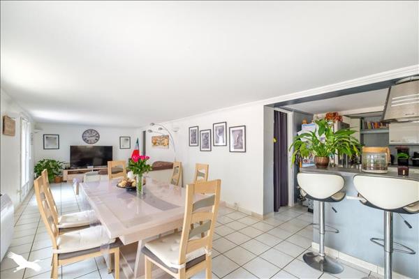 Maison à vendre |  Décines-Charpieu |  5 pièces | 152 m²