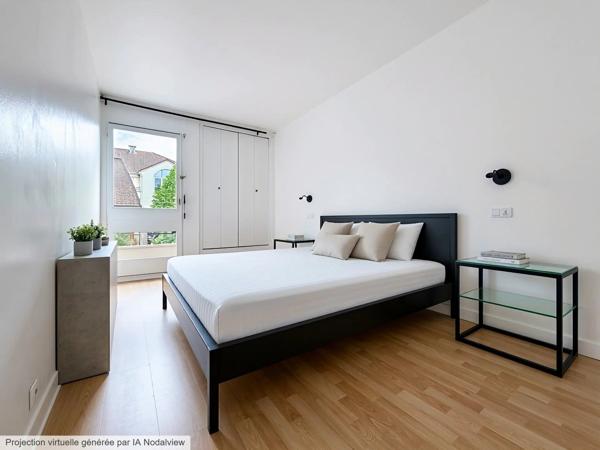 Vente                                                      Appartement
                        
                     4 pièces                                         à Limeil-Brévannes
