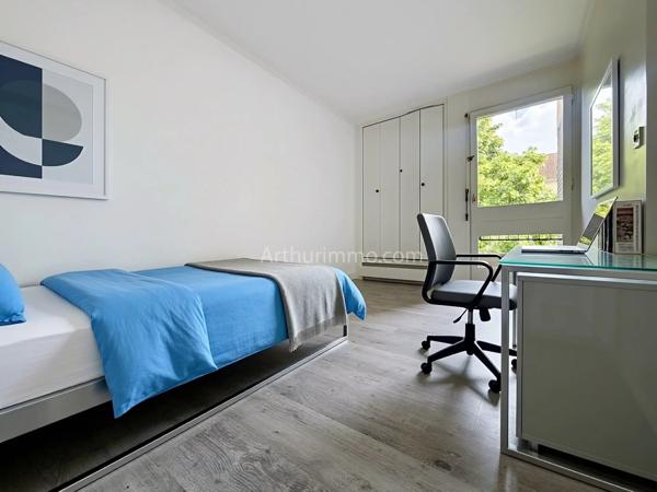 Vente                                                      Appartement
                        
                     4 pièces                                         à Limeil-Brévannes