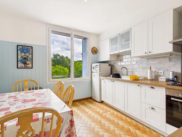 Charmante maison près de Confolens avec vue sur la rivière