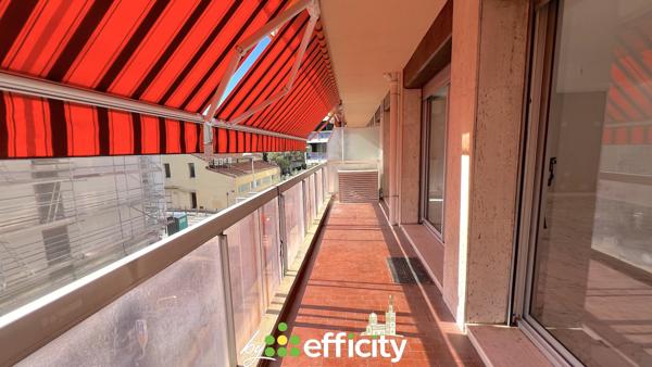 Appartement
         4 pièces
        - 92 m² 415 000 € *