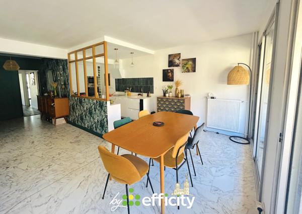 Appartement
         4 pièces
        - 92 m² 415 000 € *