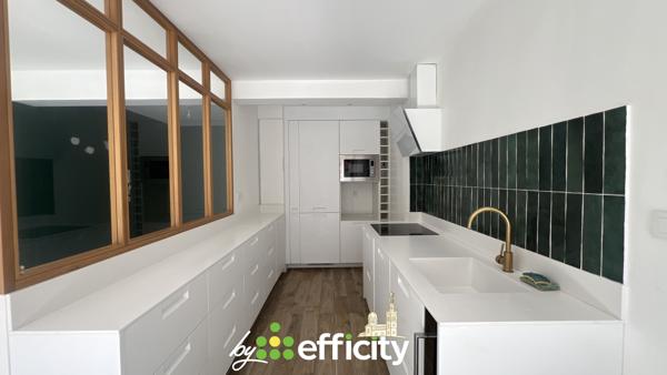 Appartement
         4 pièces
        - 92 m² 415 000 € *