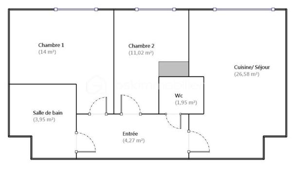 Dans une résidence de standing, calme, entièrement clôturée et sécurisée, construite en 2017, idéalement située à proximité immédiate des commerces et de toutes les commodités, laissez vous séduire par ce bel appartement 3 pièces de 61,77 m² en rez-de-jardin, véritable havre de paix.

Dès l’entrée, vous apprécierez un agencement optimisé avec un couloir desservant un toilette indépendant ainsi qu’une spacieuse pièce de vie baignée de lumière. Celle-ci accueille une cuisine moderne, entièrement aménagée et équipée, ouverte sur un salon convivial, le tout donnant accès à un agréable jardin privatif d’environ 44 m² — parfait pour vos moments de détente, repas en extérieur ou jeux en famille.

Côté nuit, l’espace est intelligemment séparé pour préserver tranquillité et intimité. Vous y trouverez deux belles chambres, chacune bénéficiant d’un accès direct au jardin, ainsi qu’une salle de bain fonctionnelle avec rangements intégrés.

Pour compléter ce bien, vous disposerez de deux places de parking en enfilade en sous-sol, un véritable atout dans le secteur.

Les plus qui font la différence :
               •	Résidence récente et sécurisée
               •	Jardin privatif en rez-de-chaussée
               •	Aucun travaux à prévoir
               •	Double stationnement en sous-sol
               •	Proximité immédiate des commodités

Arrêts de bus à proximité immédiate : 

               •	Quatre Chemins ( 3 min à pied) = arrêt principal
               •	Bois du Bray ( 4 min)
               •	Château de la Barrière (5 min)
               •	Moulin à Vent (5 min) 

Lignes de Bus desservant l'arrêt principal à 3 minutes à pied des Quatre Chemins :
               •	3703
               •	3704
               •	3771
               •	3772
               •	7716 (selon plages horaires / variantes)
               •	TZEN 1 (ligne rapide et fréquente) 

Bonus transport
               •	Gare RER D Lieusaint–Moissy accessible à environ 14 min à pied et moins  en bus

Un bien clé en main, idéal pour une jeune famille, un couple ou un investisseur, à la recherche de confort et de sérénité dans un environnement privilégié.
Une visite s’impose… coup de cœur assuré !