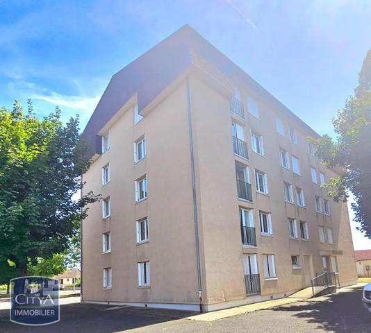 Appartement à louer 4 pièces 79.75m² Levroux (36110)