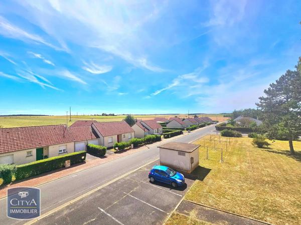 Appartement à louer 4 pièces 79.75m² Levroux (36110)