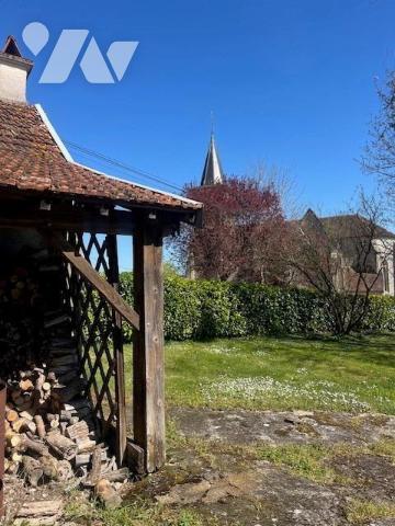 Propriété sur près de 28 ares de terrain clos et arboré – Idéale grande famille, gîtes ou ch