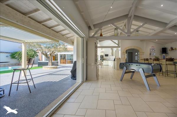 Maison à vendre |  Esnandes |  6 pièces | 235 m²