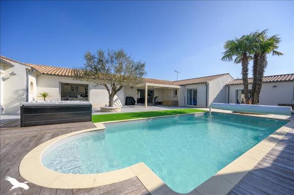 Maison à vendre |  Esnandes |  6 pièces | 235 m²