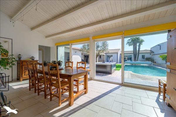 Maison à vendre |  Esnandes |  6 pièces | 235 m²