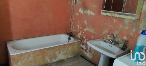 House for sale 4 rooms 75 m² Maël-Carhaix