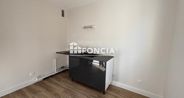 Location Appartement 2 pièces 47.42 m² - Tours 37000