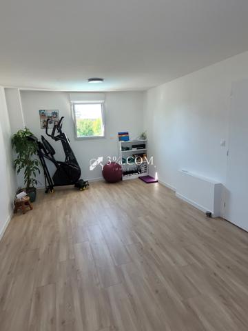 Maison 6 pièce(s) 5 chambre(s) 150 m²